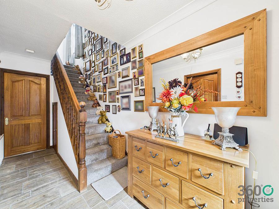 4 Sandmount Drive