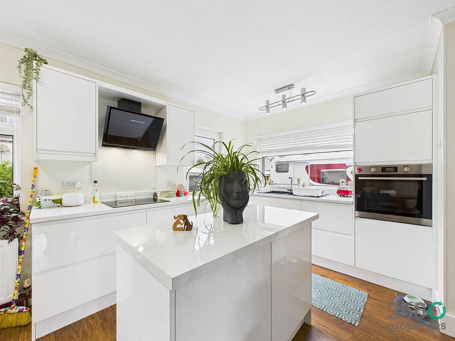 4 Sandmount Drive
