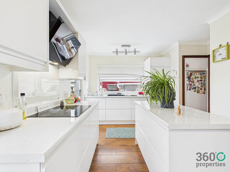 4 Sandmount Drive