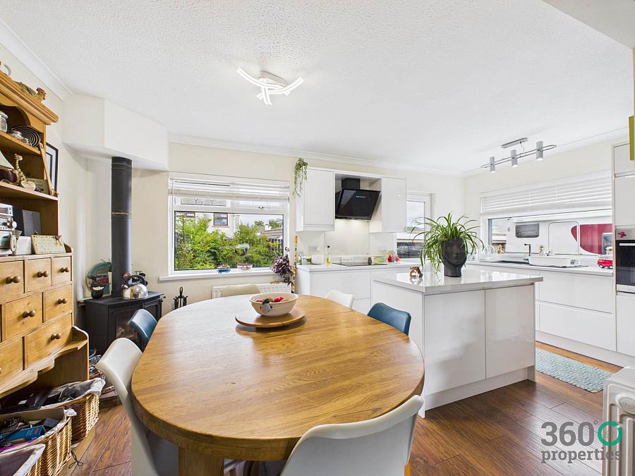 4 Sandmount Drive