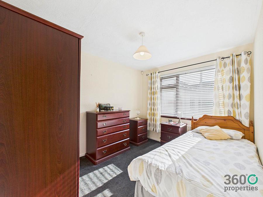 2 Wood Green Avenue