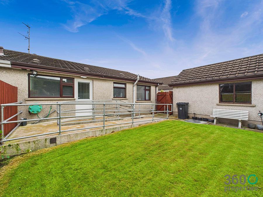 2 Wood Green Avenue