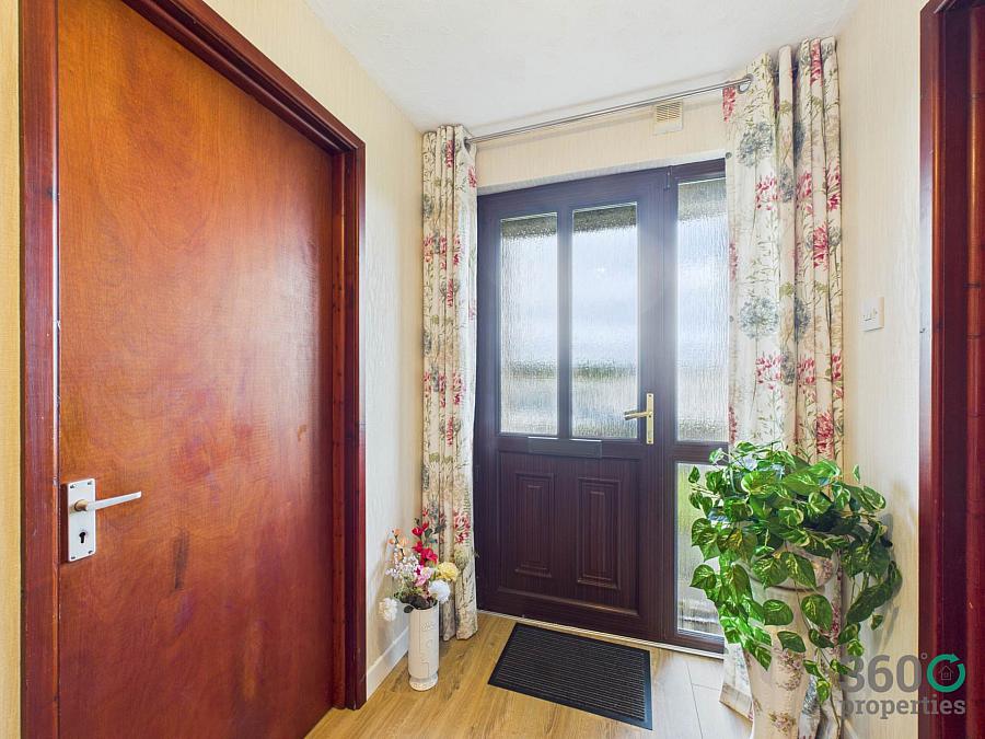 2 Wood Green Avenue