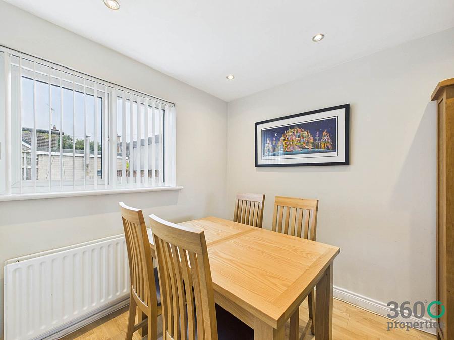 64 Whinsmoor Park