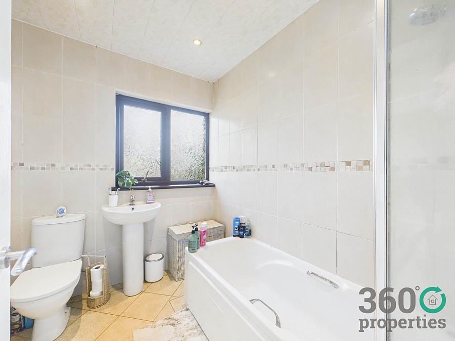 28 Grangegorm Drive 28 Grangegorm Drive