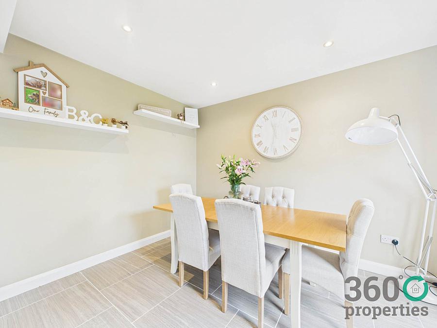 28 Grangegorm Drive 28 Grangegorm Drive