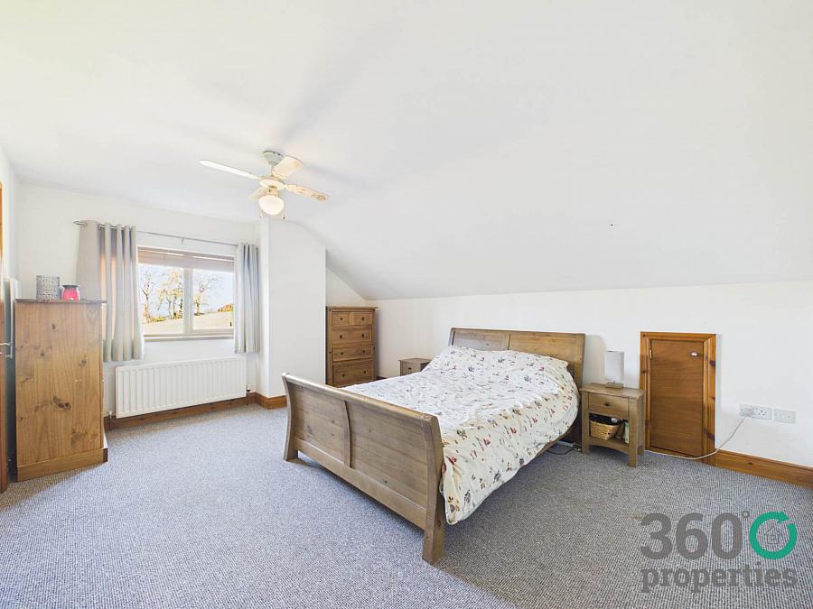 8 Maxwells Road