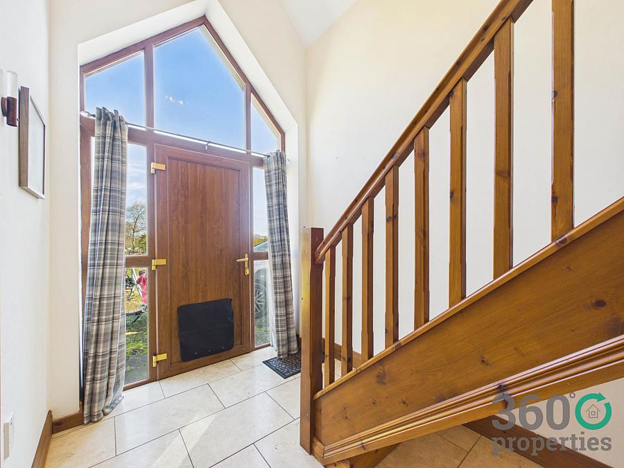 8 Maxwells Road