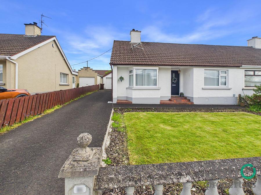 16 Camphill Park