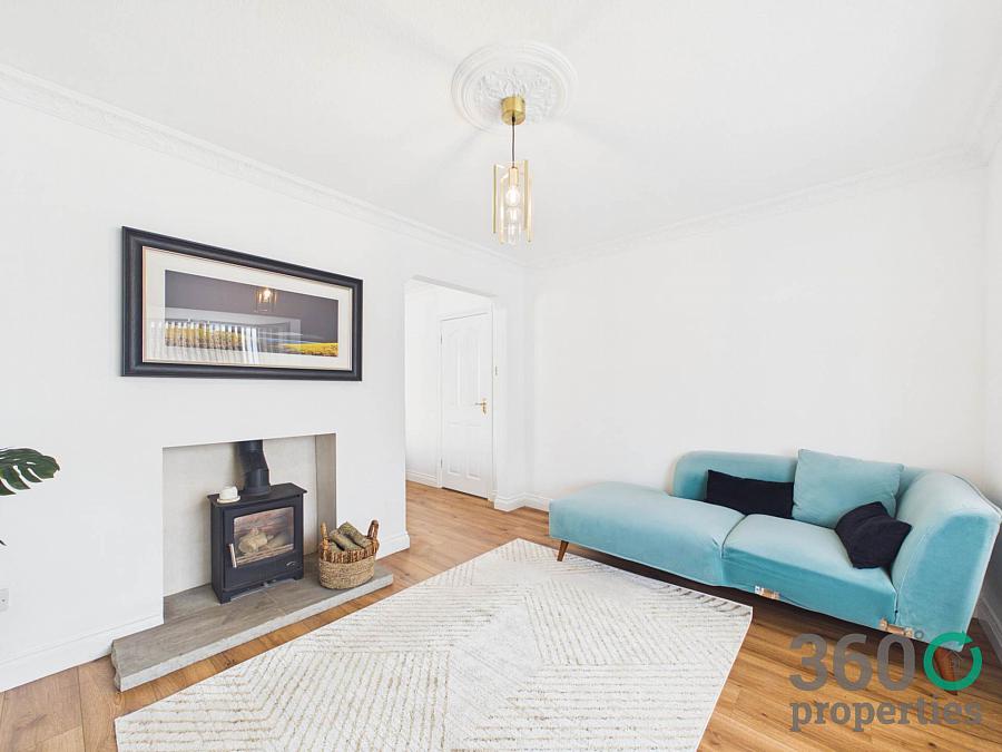16 Camphill Park