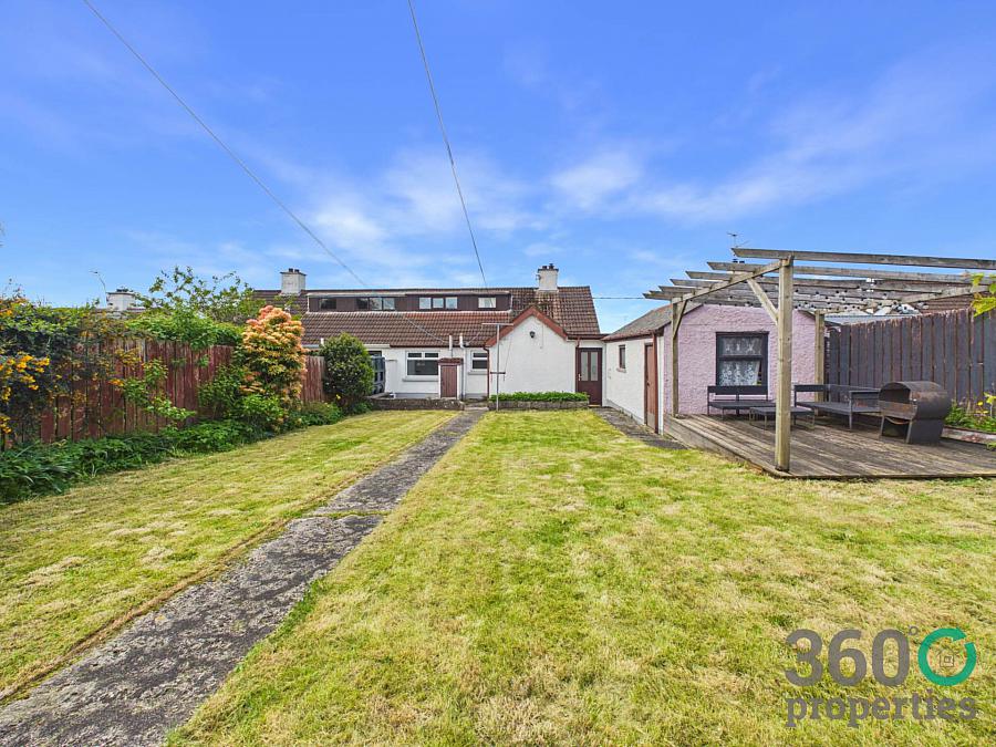 16 Camphill Park
