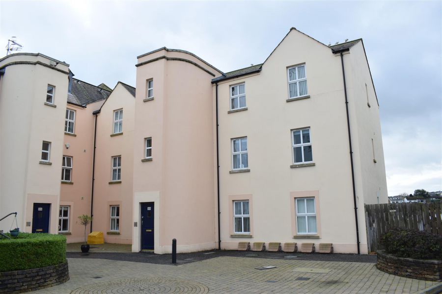 37 The Quay