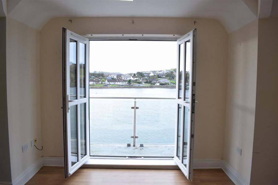 37 The Quay