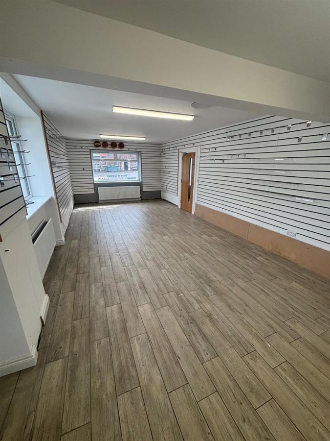 Unit 2, 1 Kilmore Road