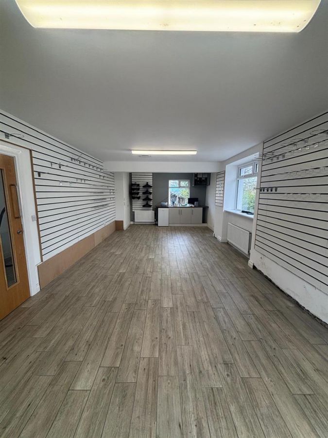 Unit 2, 1 Kilmore Road