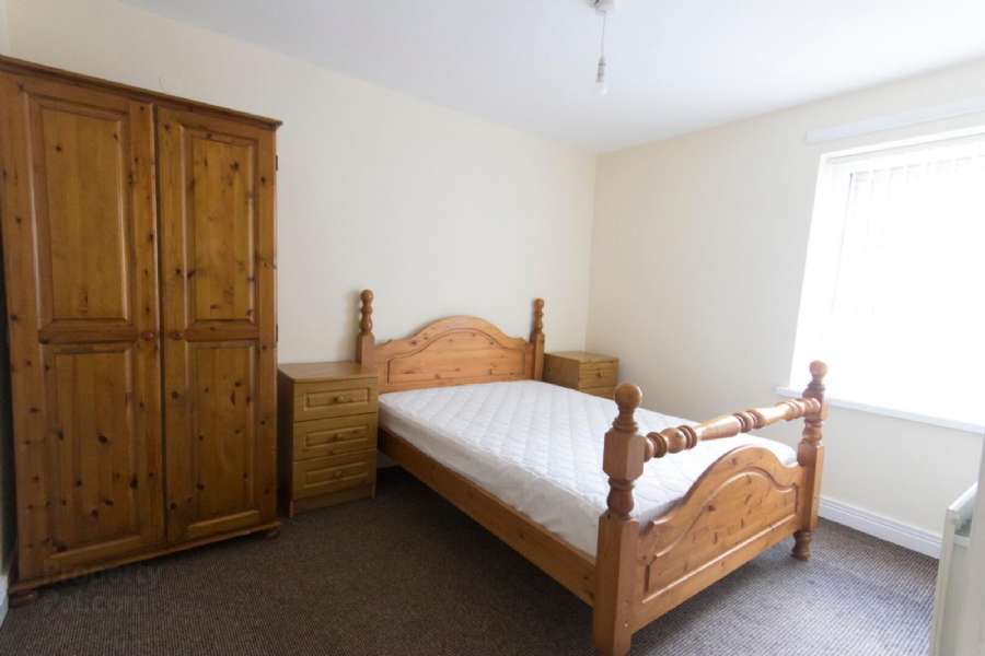 Unit 1c 68 Northland Road