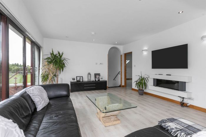 The Sycamores, 45A Loughries Road