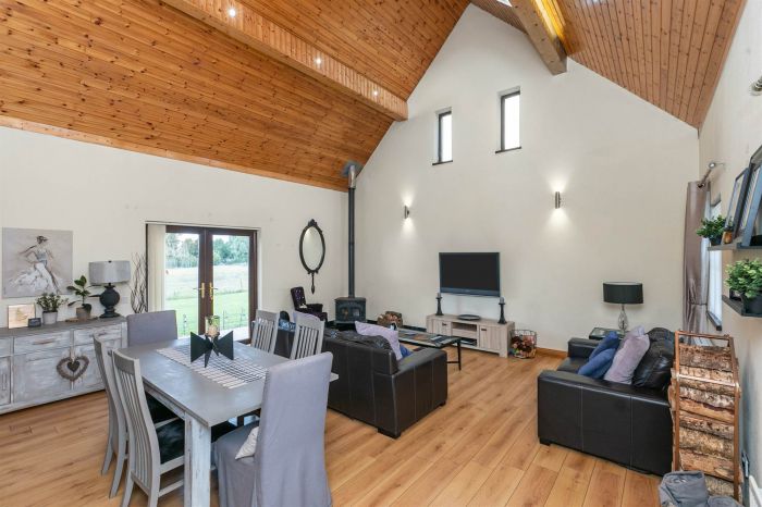 The Sycamores, 45A Loughries Road