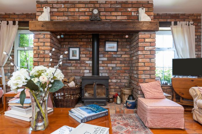 "Carrigullian Cottage", 27A Killyleagh Road