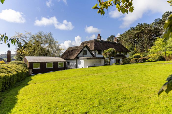 Tudor Lodge, 111 Belfast Road