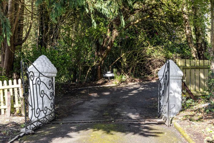 Tudor Lodge, 111 Belfast Road