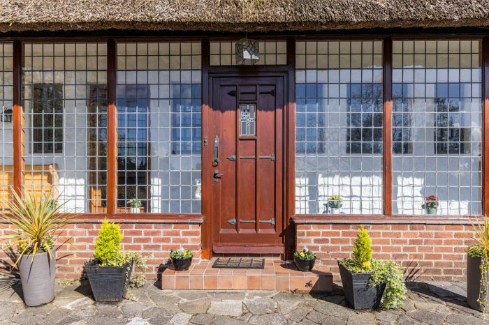 Tudor Lodge, 111 Belfast Road