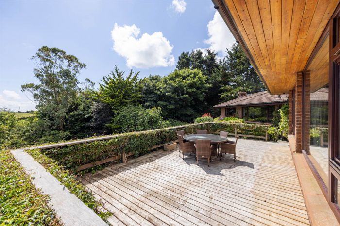 Honeycomb, 1 Killinakin Road