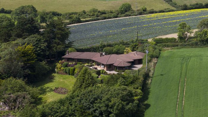 Honeycomb, 1 Killinakin Road