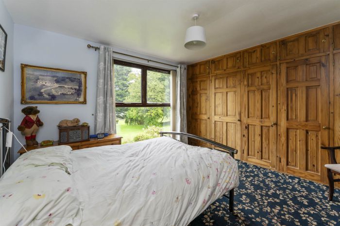 The Lodge, 18 Ballyeasborough Road