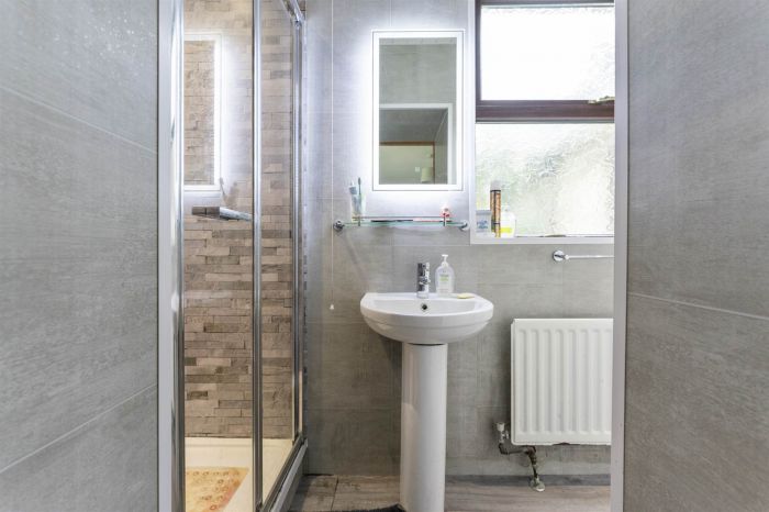 The Lodge, 18 Ballyeasborough Road