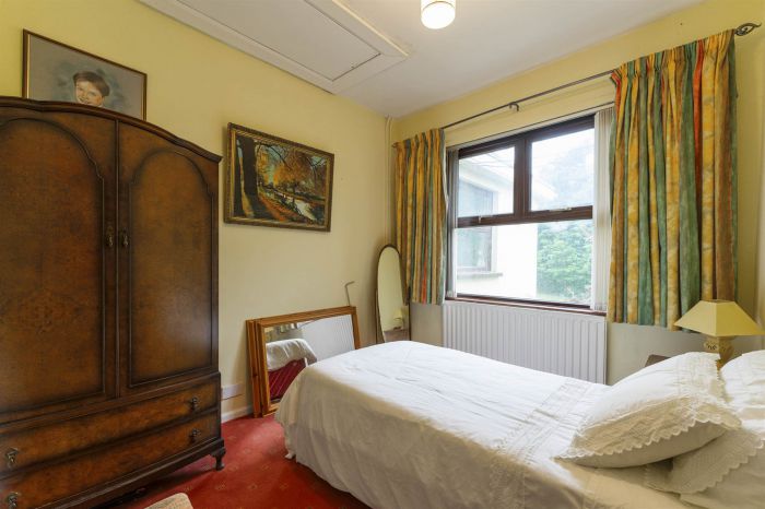 The Lodge, 18 Ballyeasborough Road