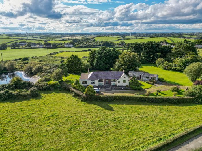 The Lodge, 18 Ballyeasborough Road