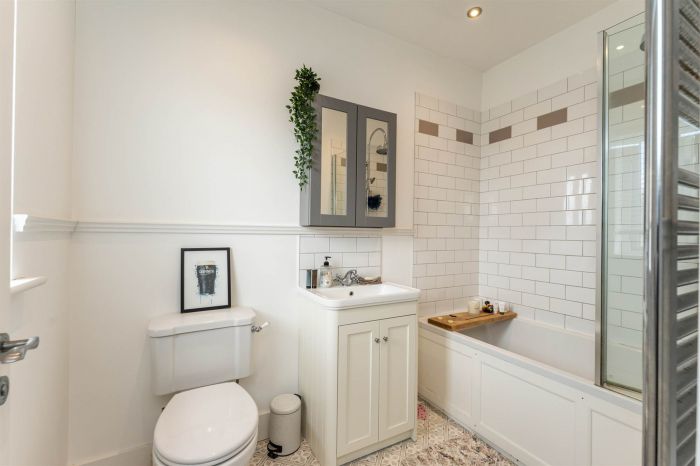 24 Second Avenue Rivenwood