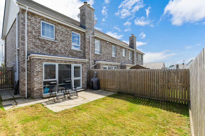 24 Second Avenue Rivenwood