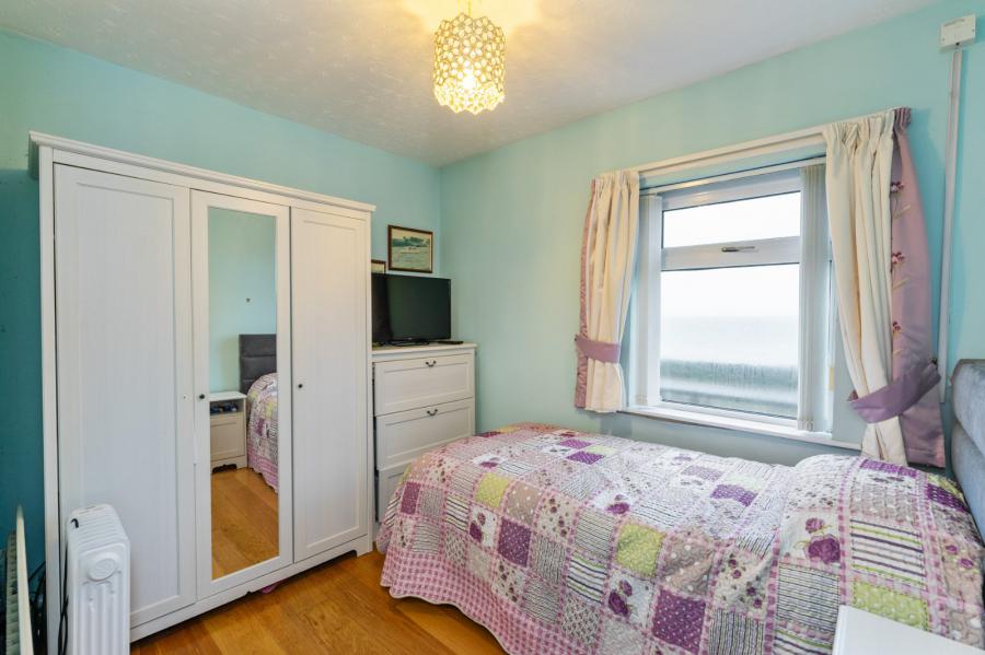94 Shore Road
