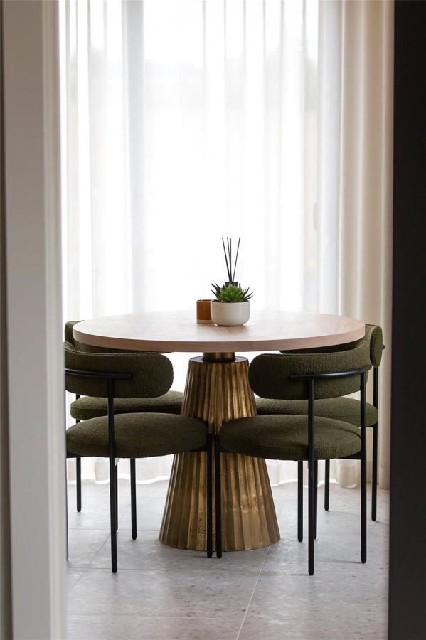F10, Rivenwood Three