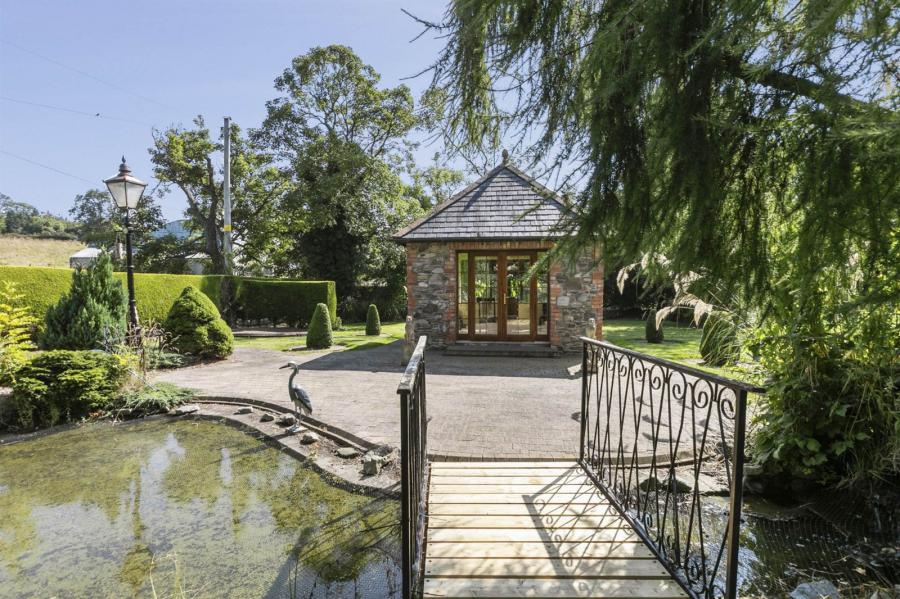 Windyknowe, 14 Tullyveery Road