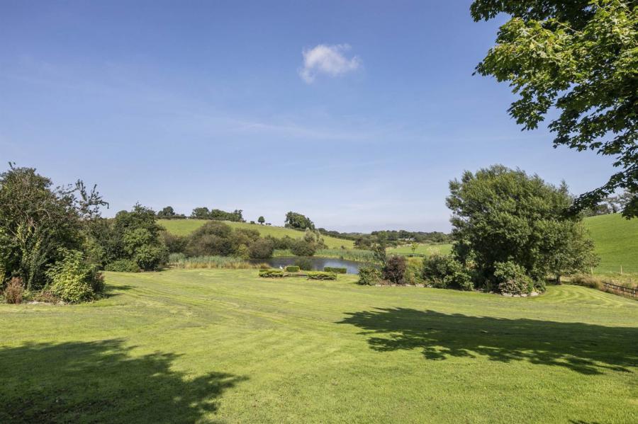 Windyknowe, 14 Tullyveery Road