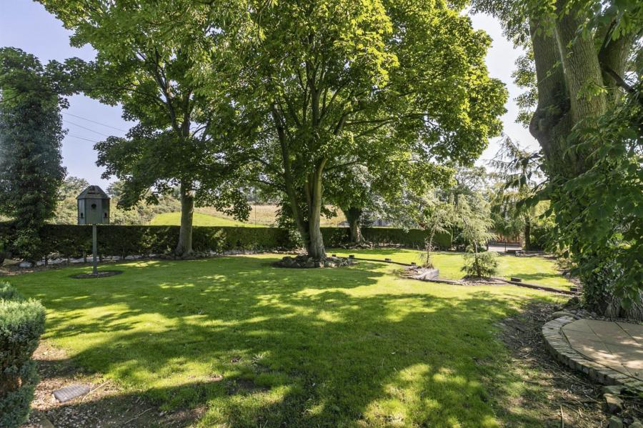 Windyknowe, 14 Tullyveery Road