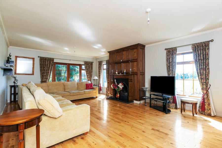 Windyknowe, 14 Tullyveery Road