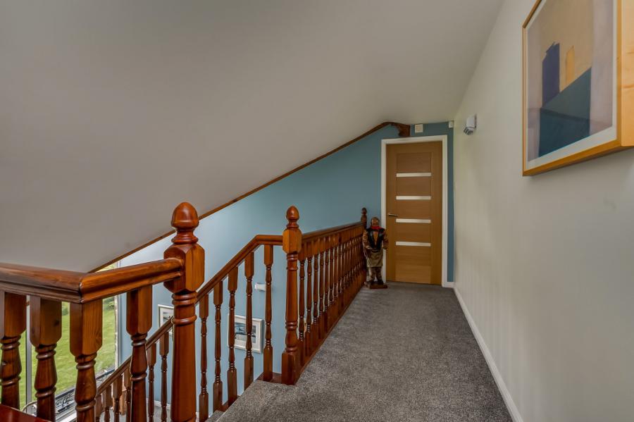 12 Lisinaw Road