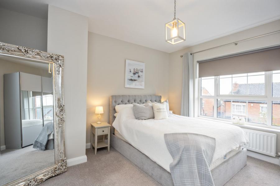 11 Prince Regent Park