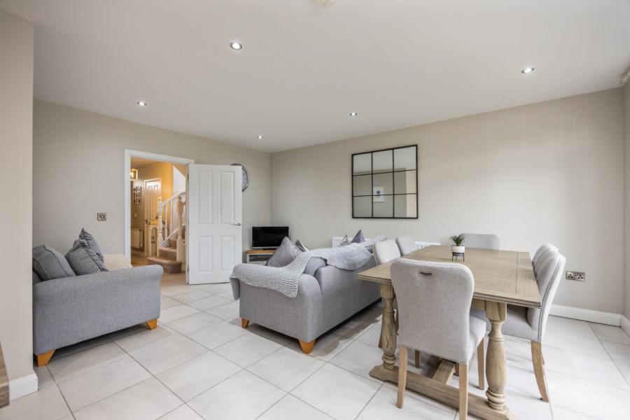 11 Prince Regent Park