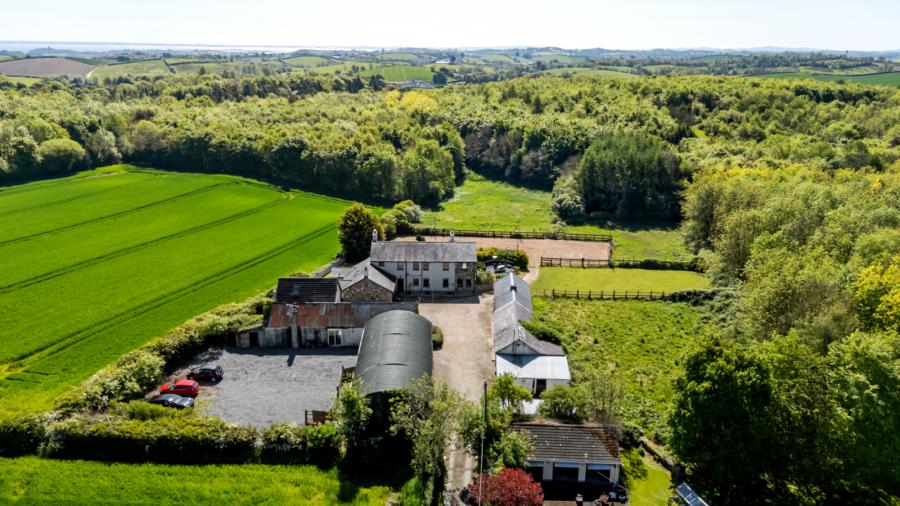 Cherryvale Farm, 22 Lisbarnet Road