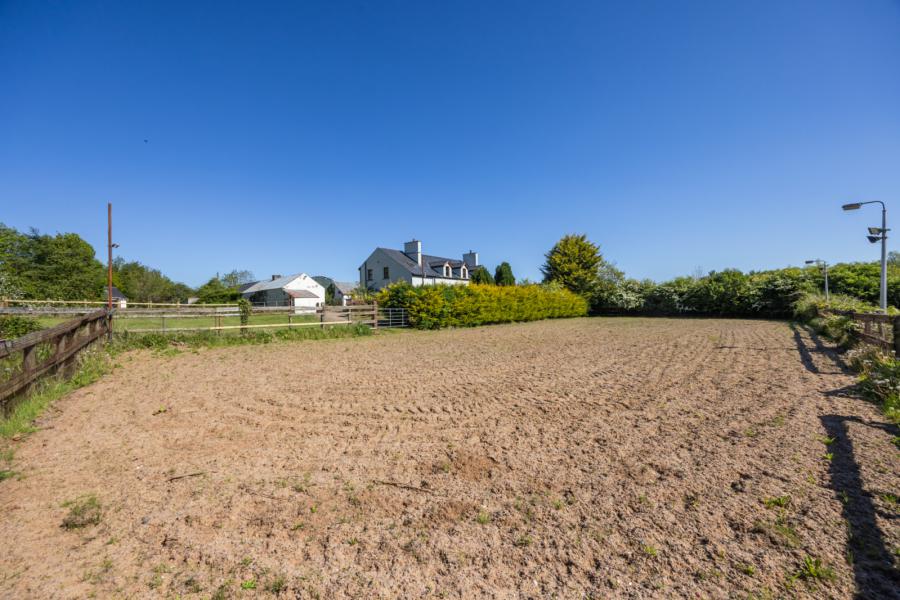 Cherryvale Farm, 22 Lisbarnet Road