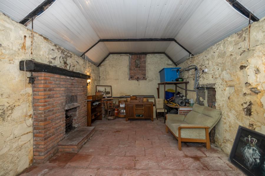 Cherryvale Farm, 22 Lisbarnet Road