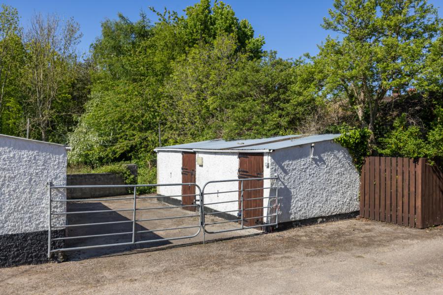 Cherryvale Farm, 22 Lisbarnet Road