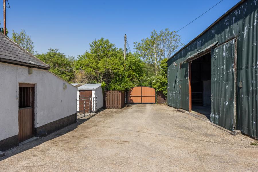 Cherryvale Farm, 22 Lisbarnet Road