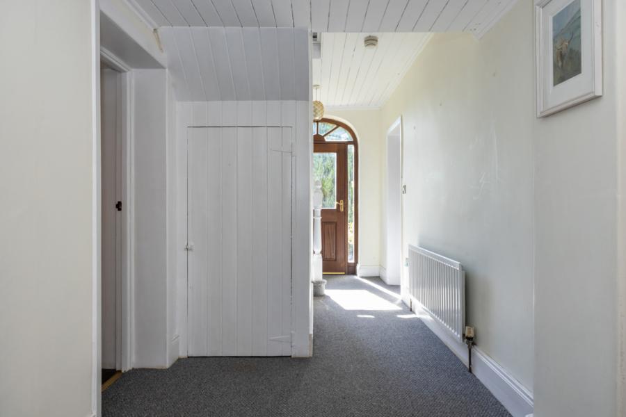 Cherryvale Farm, 22 Lisbarnet Road