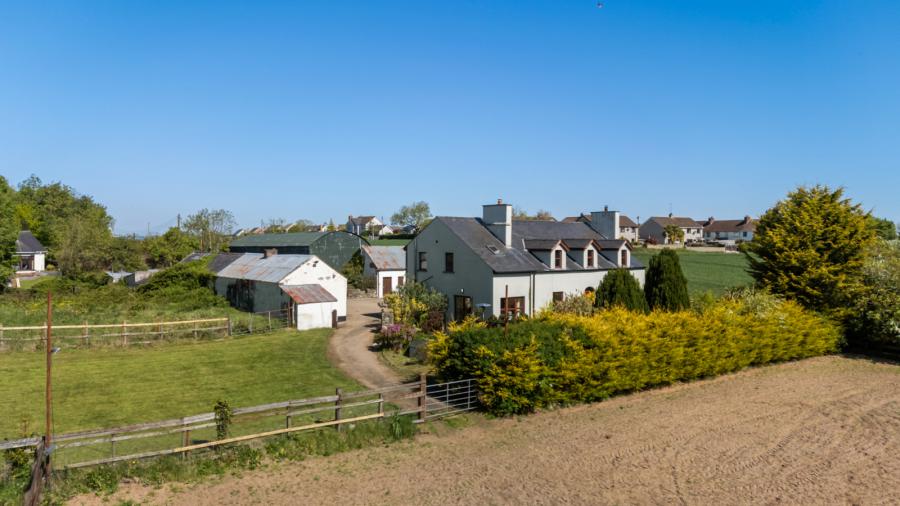 Cherryvale Farm, 22 Lisbarnet Road